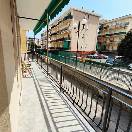 Apartamento Renesmee Pietra Ligure